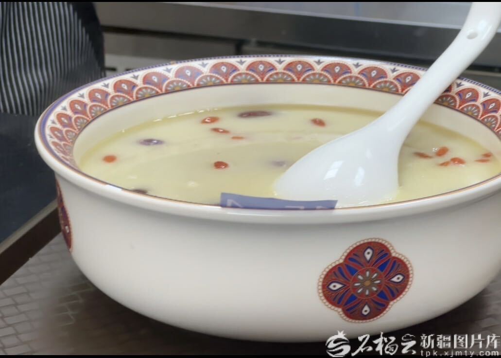 mmexport1756999763496