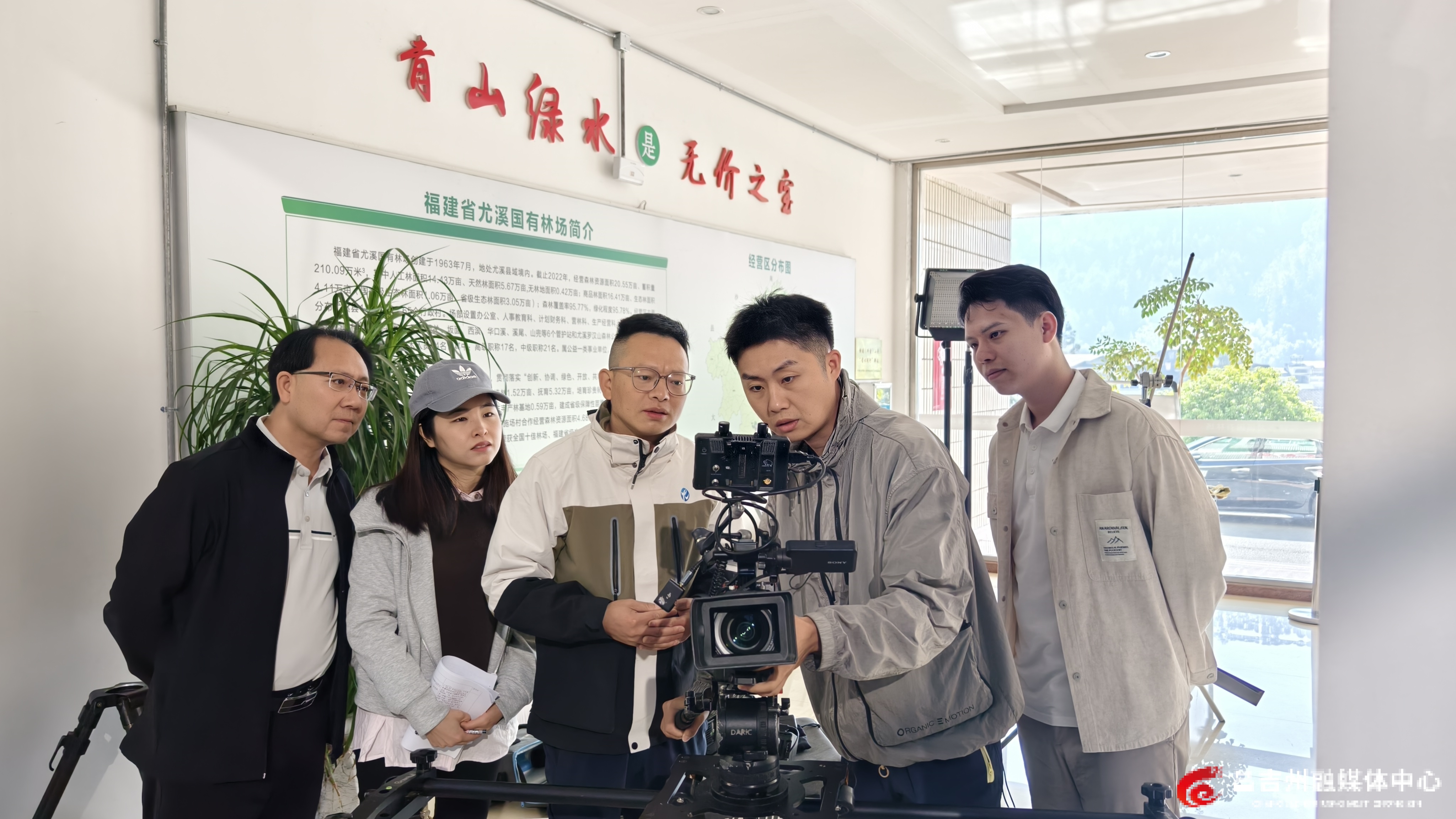 mmexport1764812377171