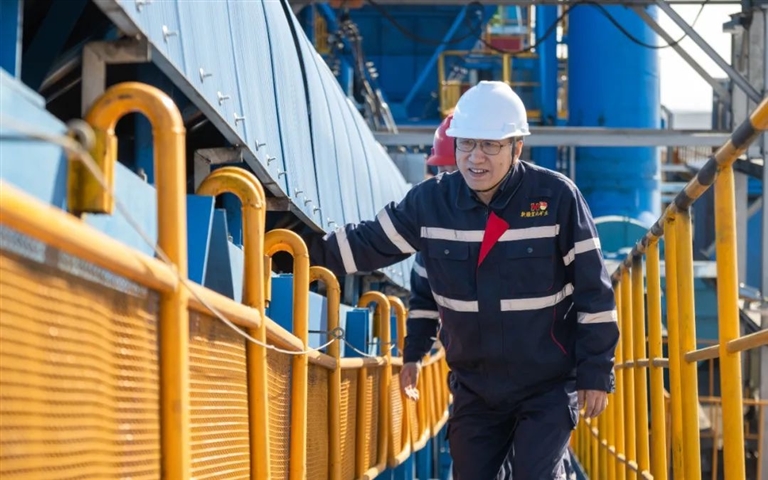 劳动者之歌 | 庞建将：煤海掘金人，用绿色扮靓准东