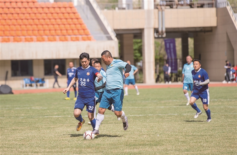 我们的节日 | 2025年“元老杯” 全疆足球邀请赛在昌举行