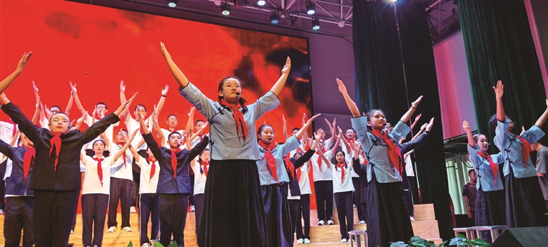 文润昌吉 乐动童心 | 昌吉州第一中学中华经典诵读活动举办