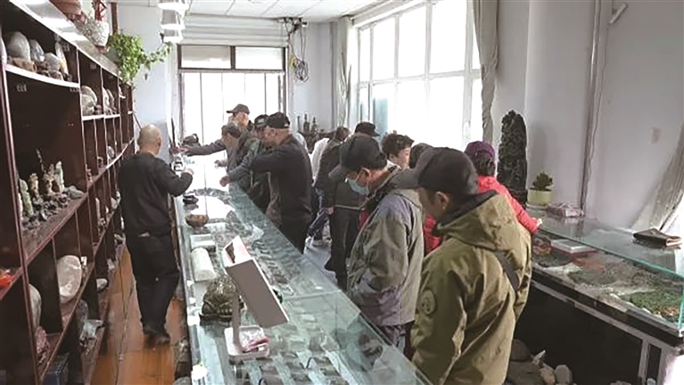 玛纳斯县中华碧玉园文旅融合活力足