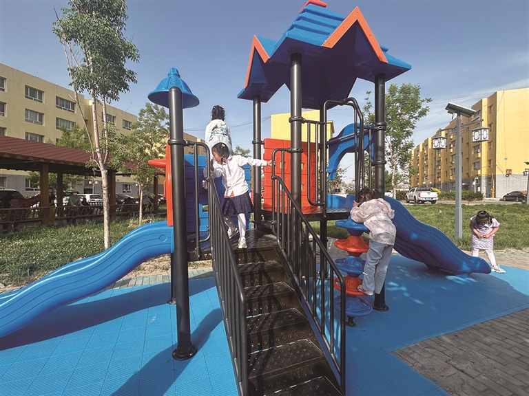 走基层 看民主 | 一条长廊里的民意落地记